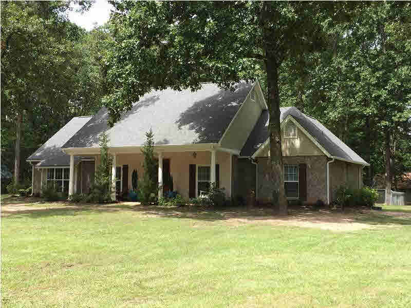 215 Fox Run Road Brandon, MS 39047 - Photo 1 of 12 Front View