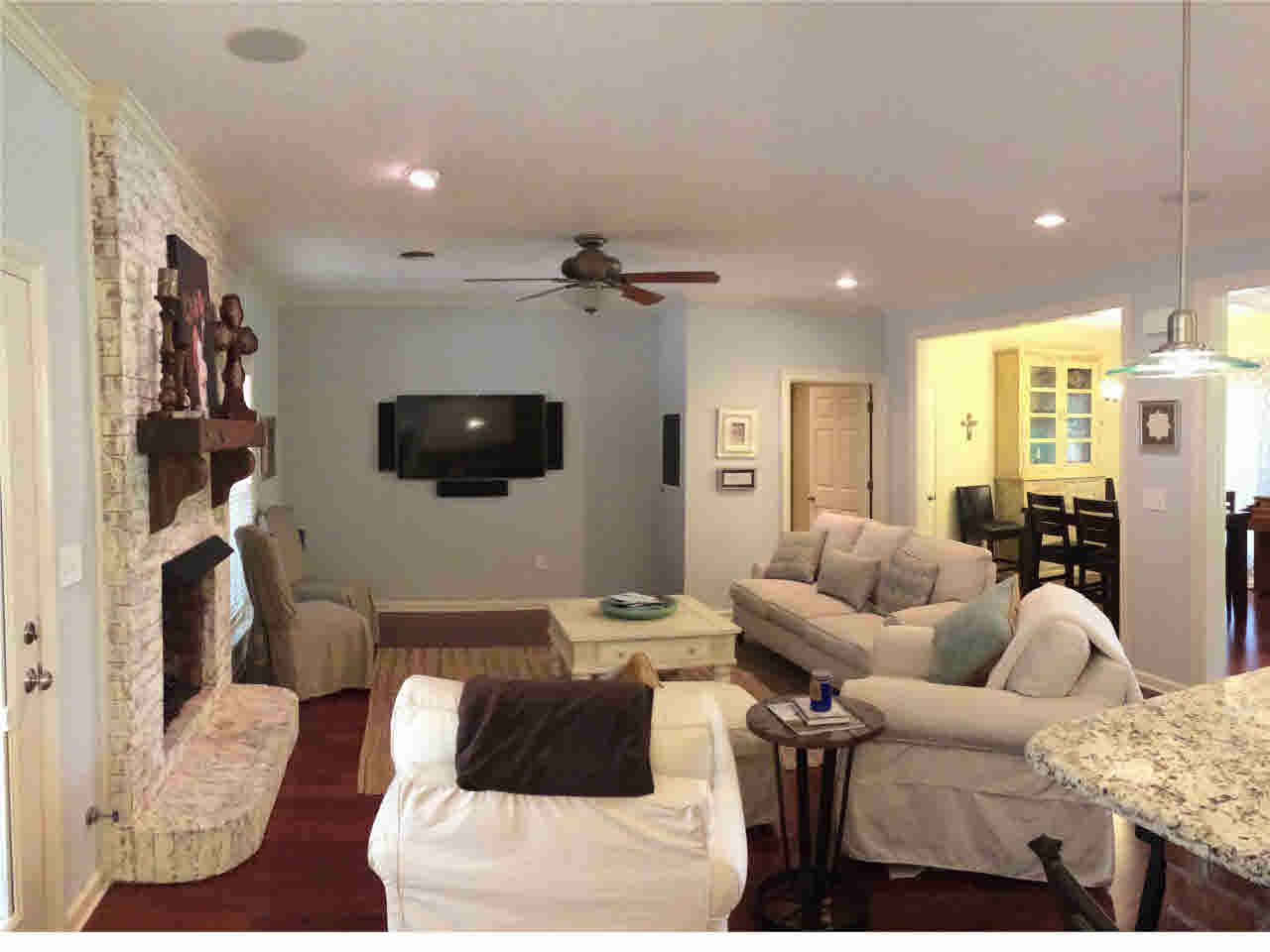 215 Fox Run Road Brandon, MS 39047 - Photo 4 of 12 Living Room