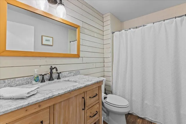 $675,000 | 131 Village Green Drive, Unit 5A, Stowe, VT 05672