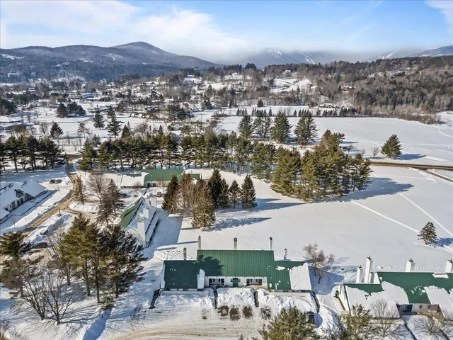 $675,000 | 131 Village Green Drive, Unit 5A, Stowe, VT 05672