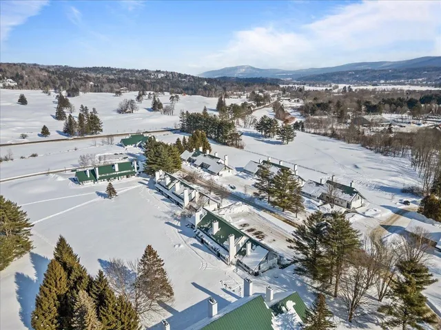 $675,000 | 131 Village Green Drive, Unit 5A, Stowe, VT 05672