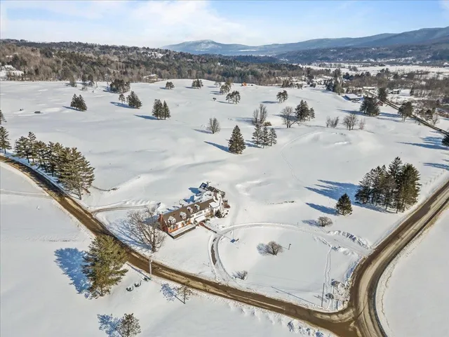 $675,000 | 131 Village Green Drive, Unit 5A, Stowe, VT 05672