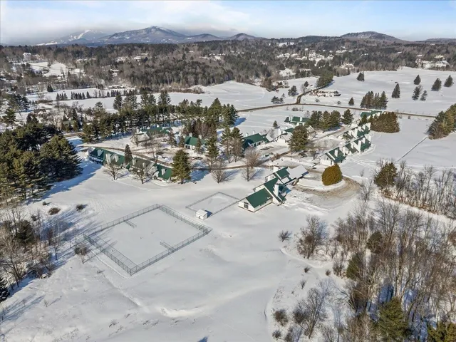 $675,000 | 131 Village Green Drive, Unit 5A, Stowe, VT 05672