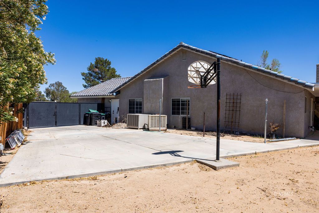 1221 Alysa Court Ridgecrest, CA 93555 - Photo 39 of 44