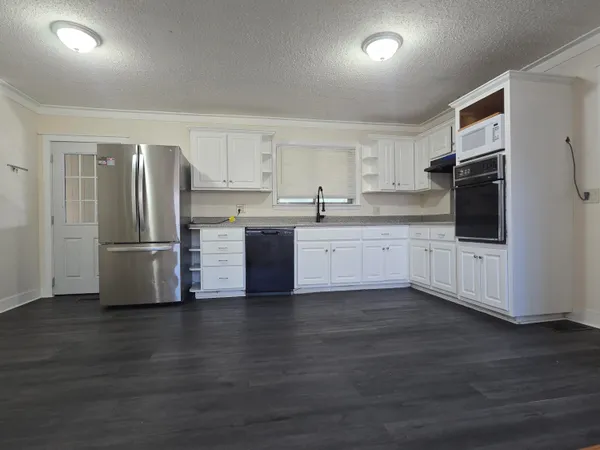 $239,995 | 84 Elaine Circle, Fort Oglethorpe, GA 30742