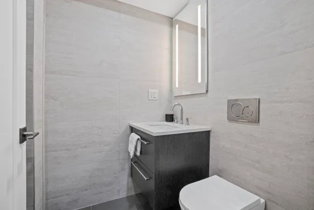 $795,000 | Undisclosed Address | Greenwood Heights