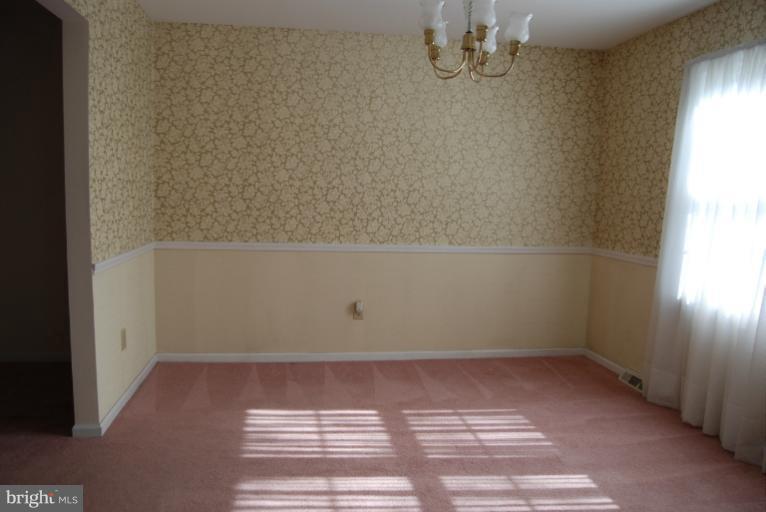 106 Frederick Road Stephens City, VA 22655 - Photo 3 of 17 Dining Room