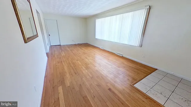 $1,675 | 209 West Avenue, Red Lion, PA 17356