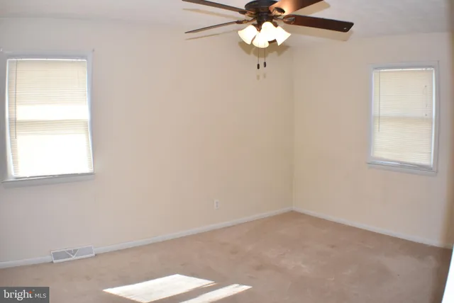 $1,675 | 209 West Avenue, Red Lion, PA 17356