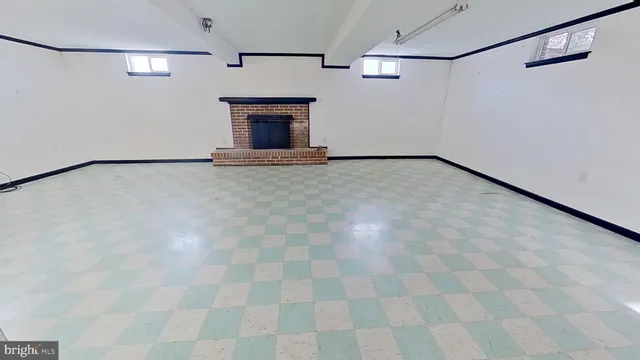 $1,675 | 209 West Avenue, Red Lion, PA 17356