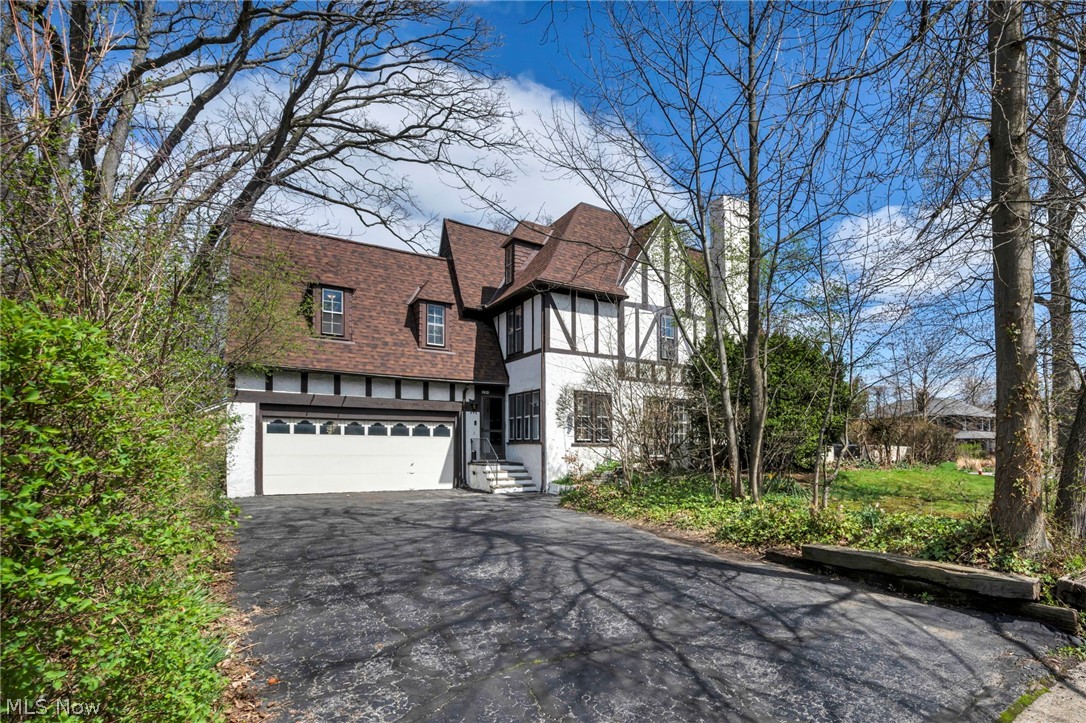 1284 Overlook Road Lakewood, OH 44107 - Photo 1 of 42