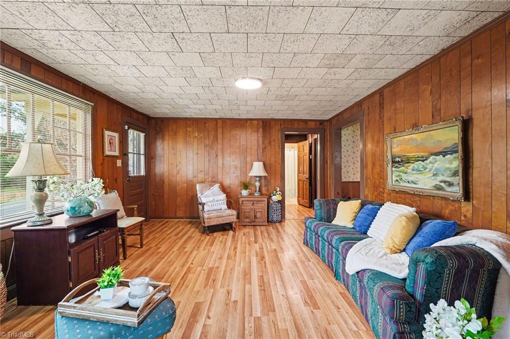 1937 Hoover Hill Road Asheboro, NC 27205 - Photo 11 of 31
