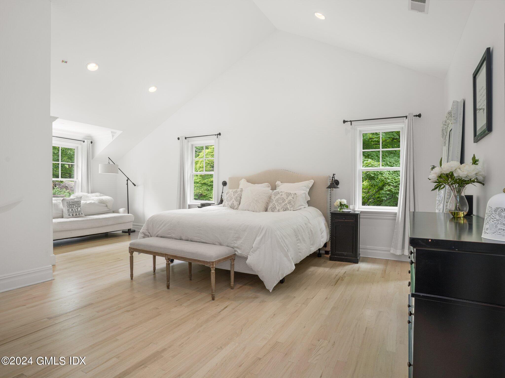 16 Laddins Rock Road Old Greenwich, CT 06870 - Photo 14 of 23 30-web-or-mls-16-laddins-rock-rd