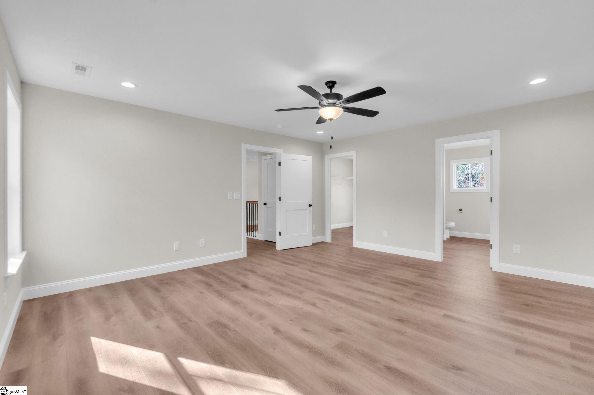 521 Burton Road Greer, SC 29651 - Photo 12 of 33