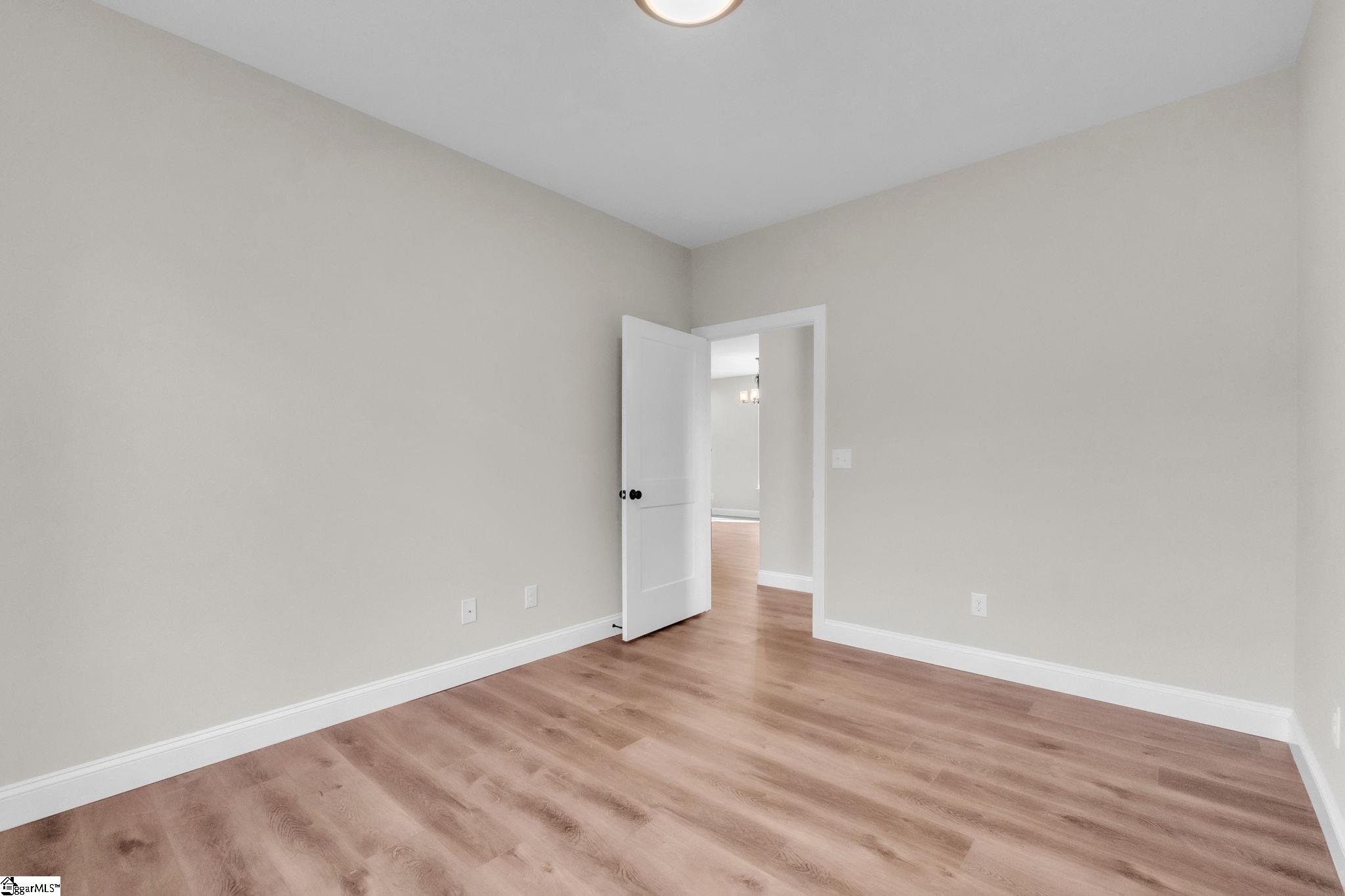 521 Burton Road Greer, SC 29651 - Photo 22 of 33