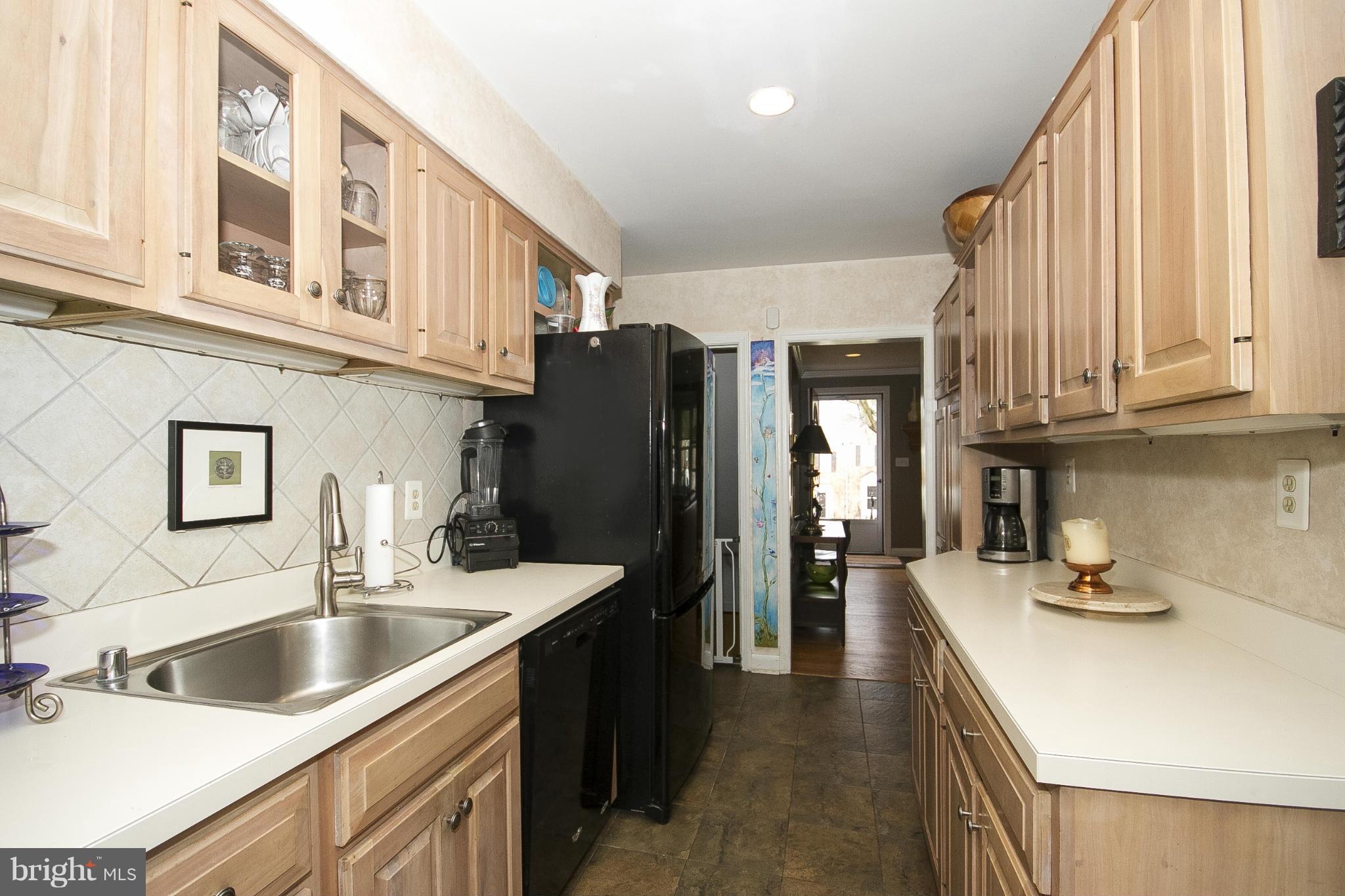 109 Brandon Road Baltimore, MD 21212 - Photo 11 of 21 Kitchen