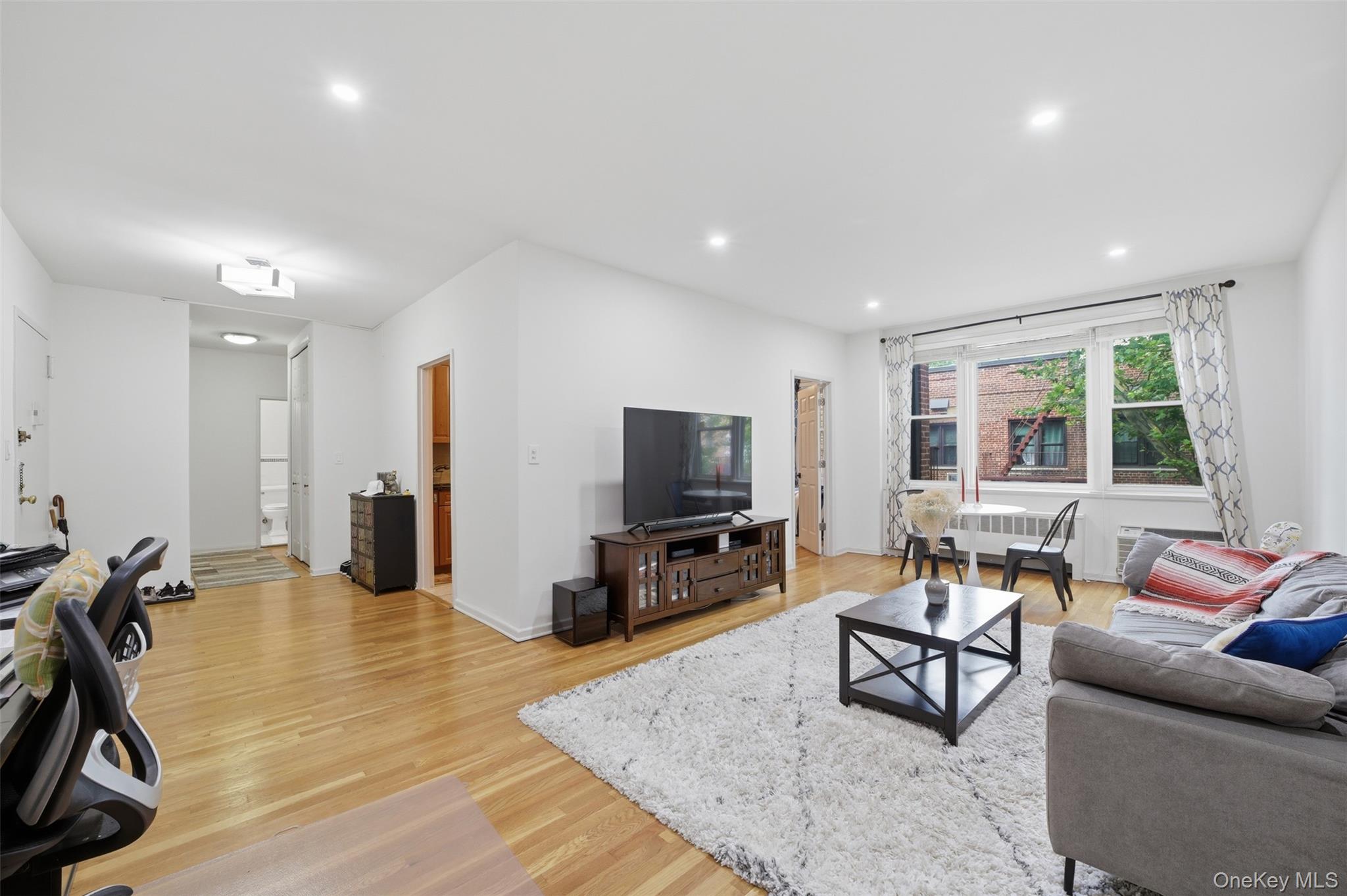 953 West Boston Post Road, Unit 3A Mamaroneck, NY 10543 - Photo 6 of 36