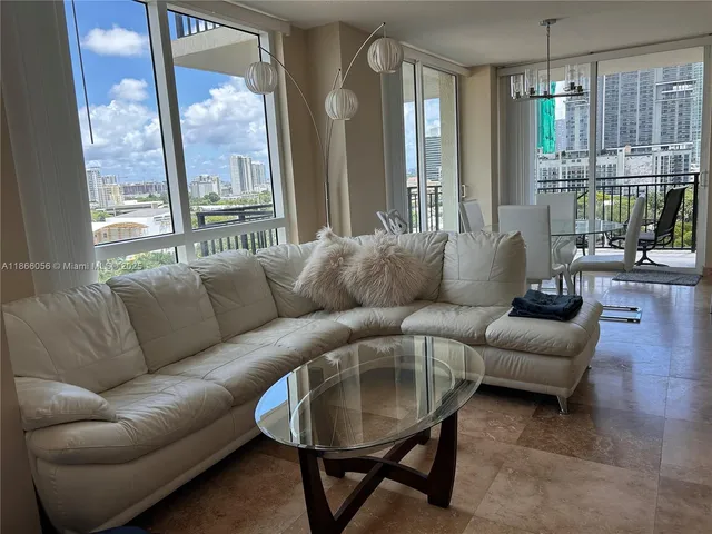 $4,995 | 610 West Las Olas Boulevard, Unit 1217N, Fort Lauderdale, FL 33312