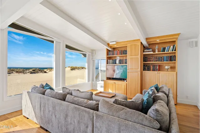 $10,000 | 3321 Ocean Drive, Oxnard, CA 93035