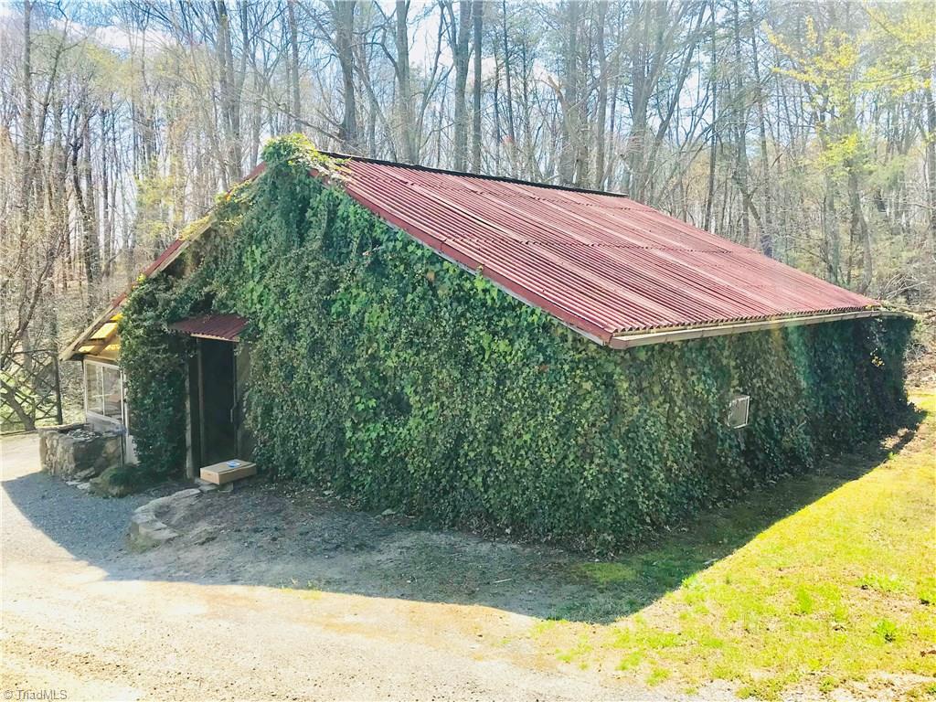 2066 Marshall Smith Road King, NC 27021 - Photo 6 of 28