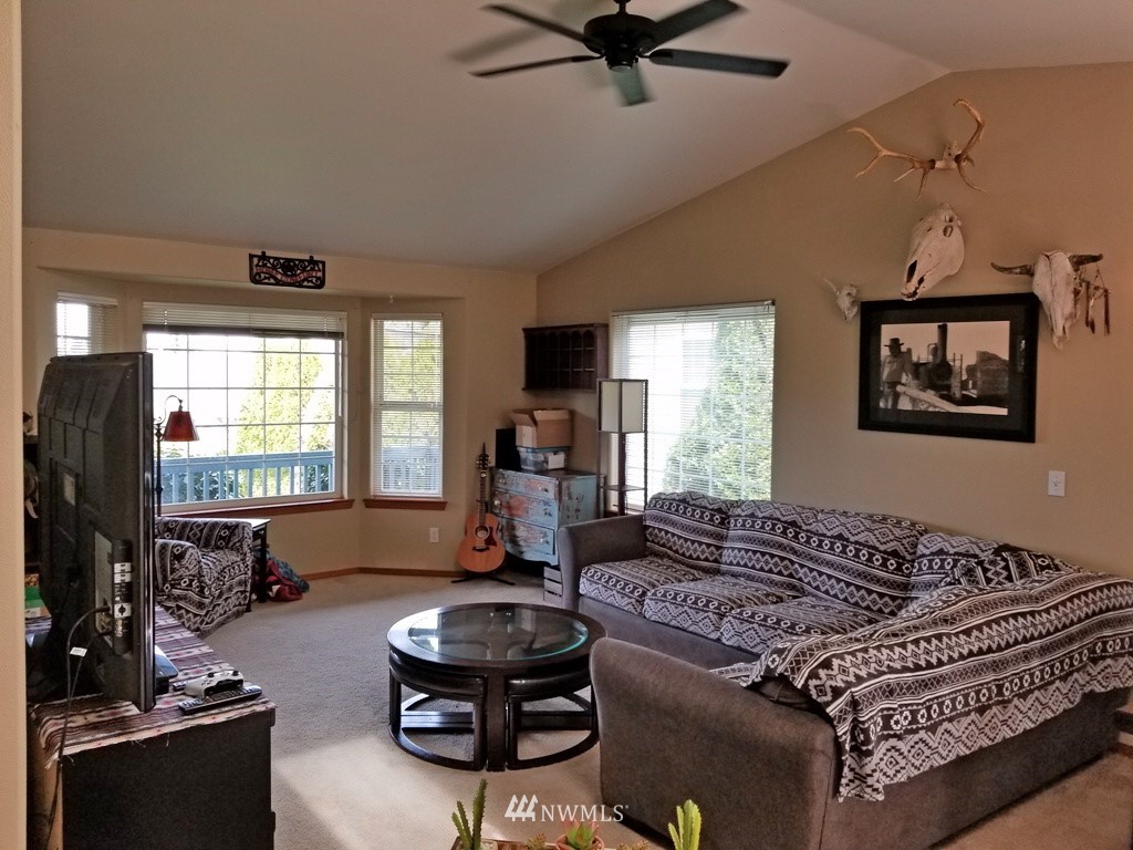 1313 McLeod Road Bellingham, WA 98226 - Photo 3 of 21