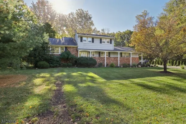 $1,050,000 | 2004 Winding Brook Way, Scotch Plains, NJ 07076