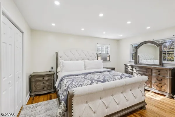 $1,050,000 | 2004 Winding Brook Way, Scotch Plains, NJ 07076