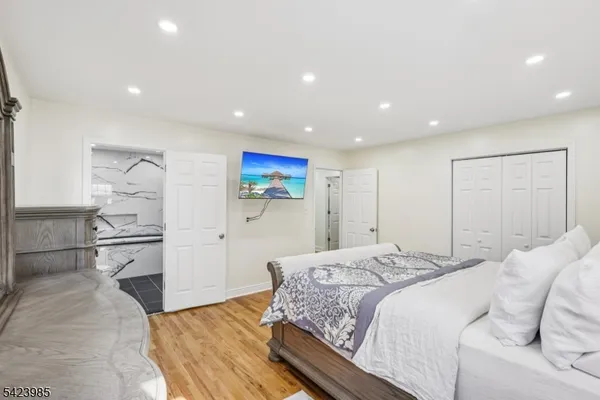 $1,050,000 | 2004 Winding Brook Way, Scotch Plains, NJ 07076