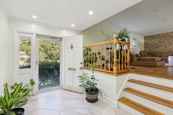 $1,050,000 | 2004 Winding Brook Way, Scotch Plains, NJ 07076