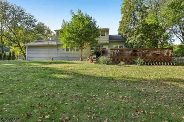 $1,050,000 | 2004 Winding Brook Way, Scotch Plains, NJ 07076