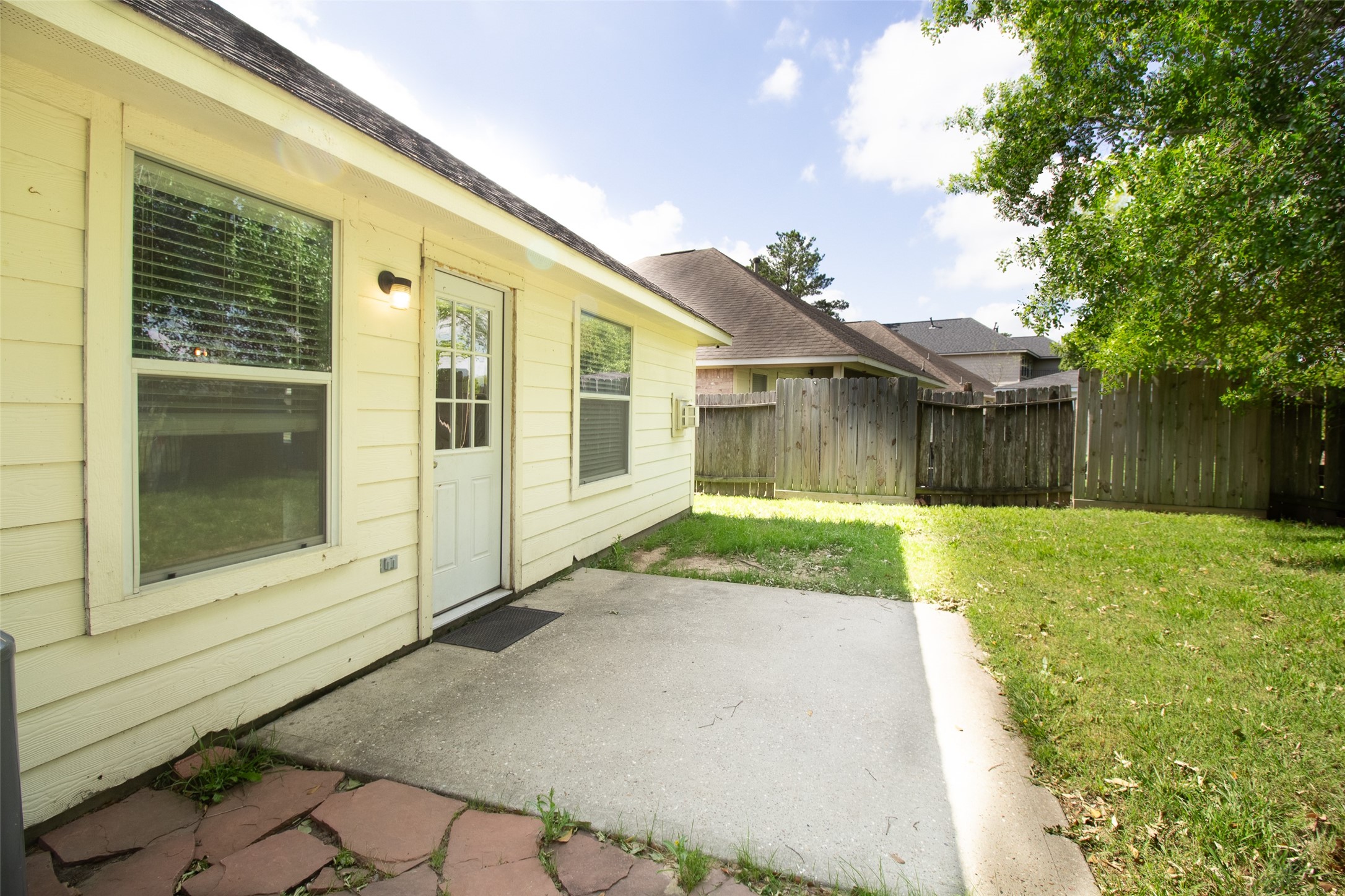 303 Burris Park Drive Spring, TX 77373 - Photo 28 of 45 backyard