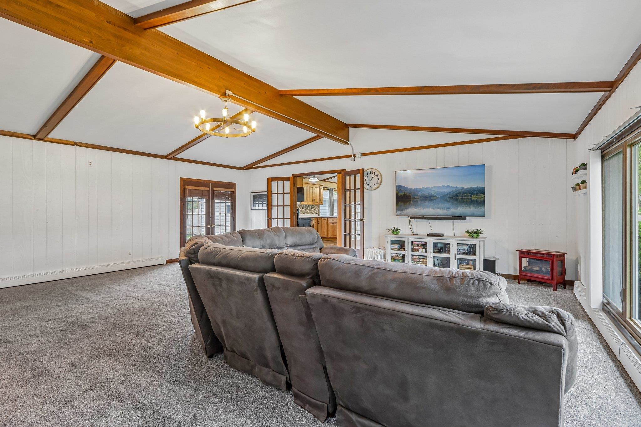 4614 Hamlet Place Madison, WI 53714 - Photo 15 of 49