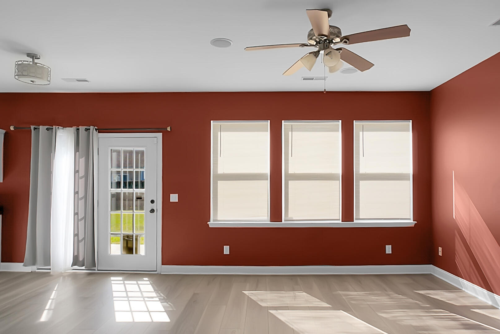 261 Woodbrook Way Moncks Corner, SC 29461 - Photo 10 of 44 DSC00147