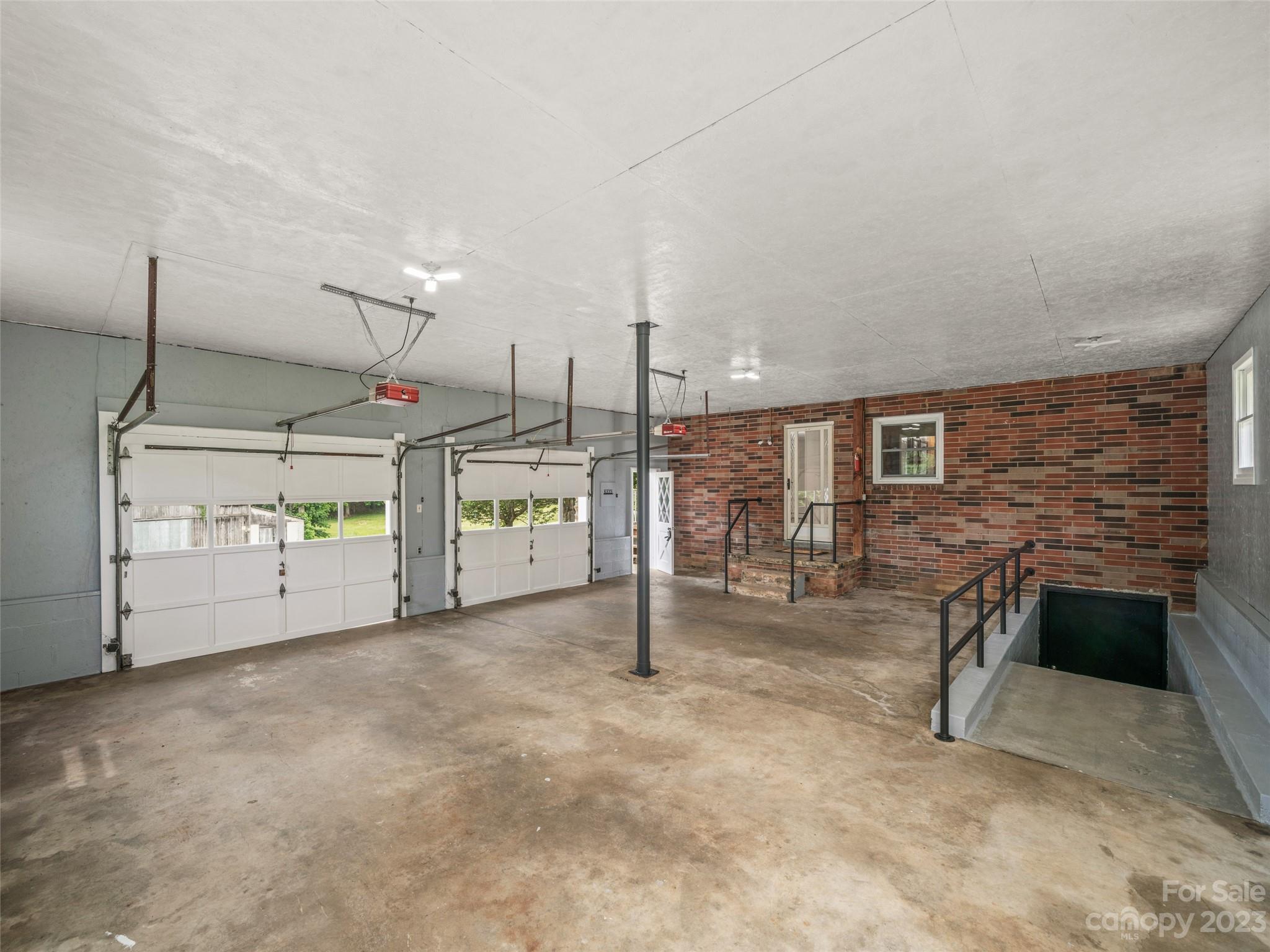 70 Letterman Road Green Mountain, NC 28740 - Photo 19 of 23 a view of a room with gym equipment