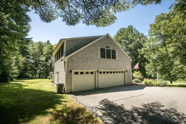 $599,000 | 8 Country Way, Waterville, ME 04901