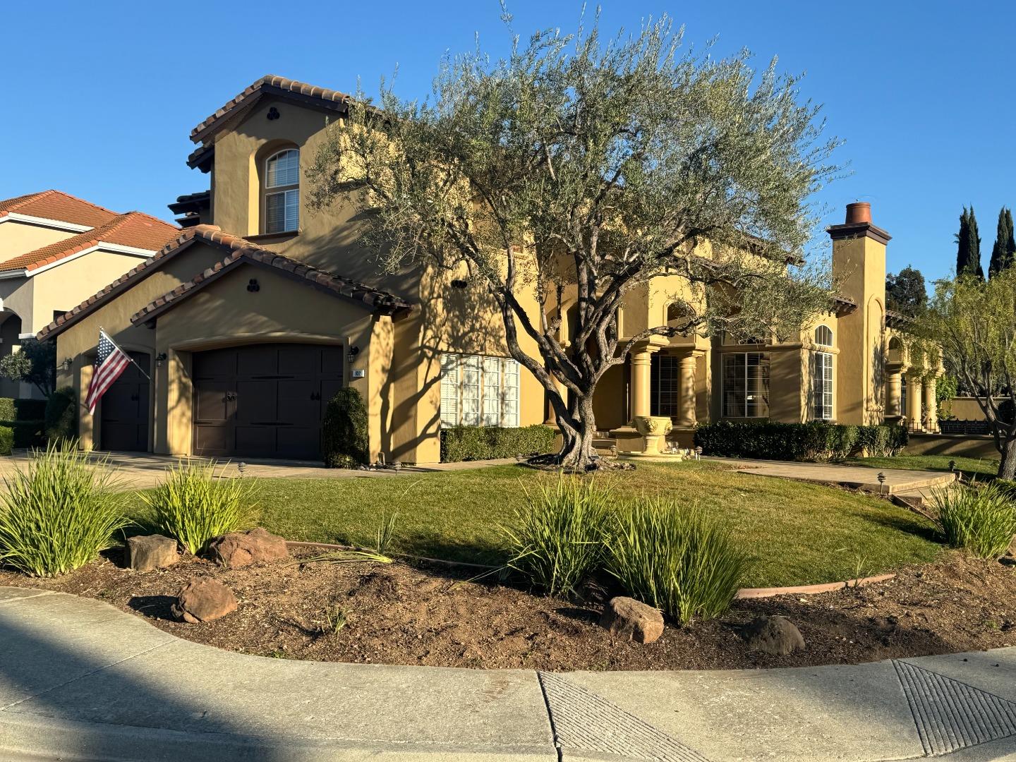 832 English Walnut Way Morgan Hill, CA 95037 - Photo 2 of 2