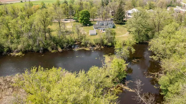 $699,000 | 134 Tustin Road, Fremont, WI 54940