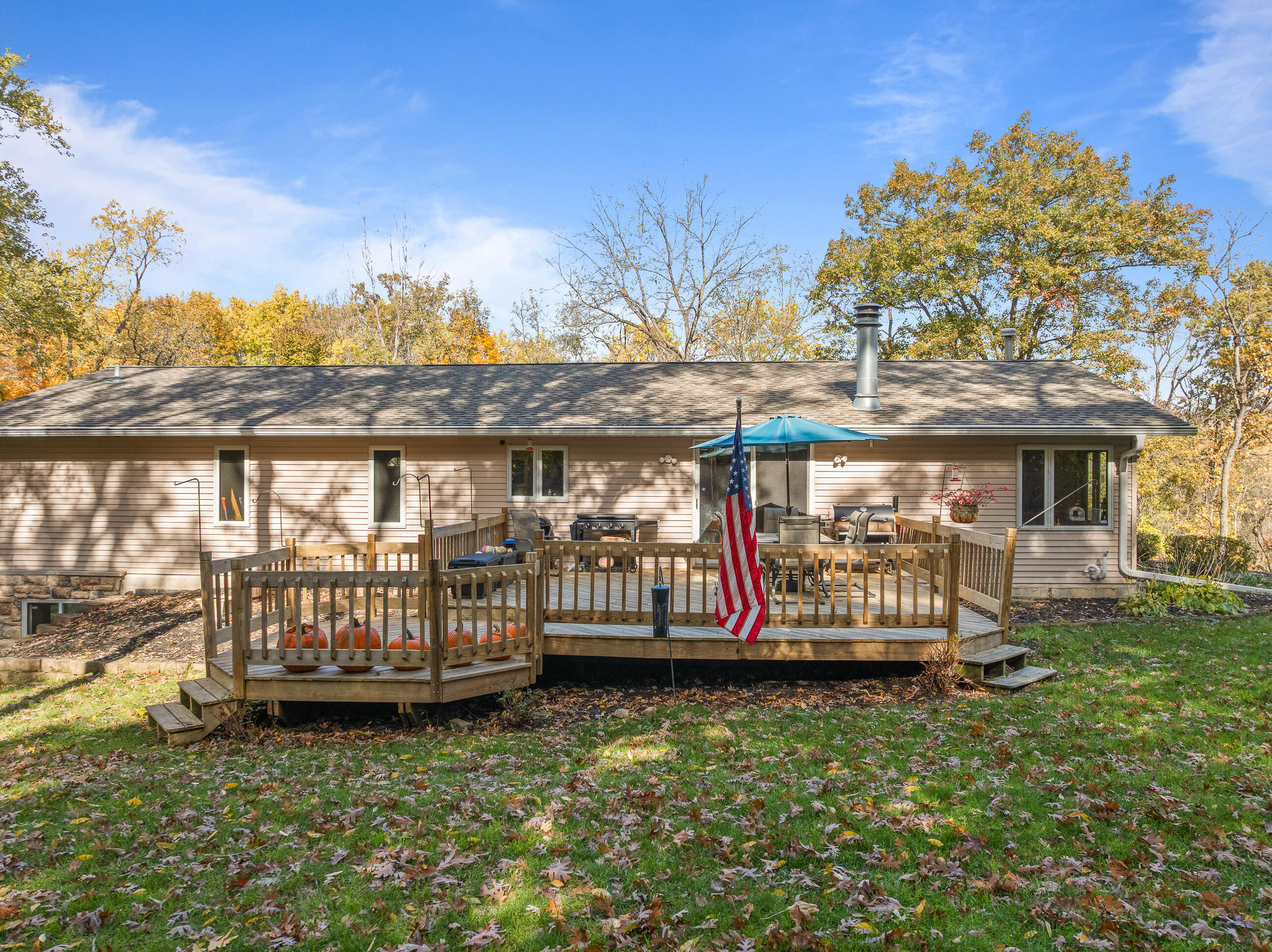 2121 Adelia Avenue Delavan, WI 53115 - Photo 7 of 106 2121 Adelia Ave - Exterior-37