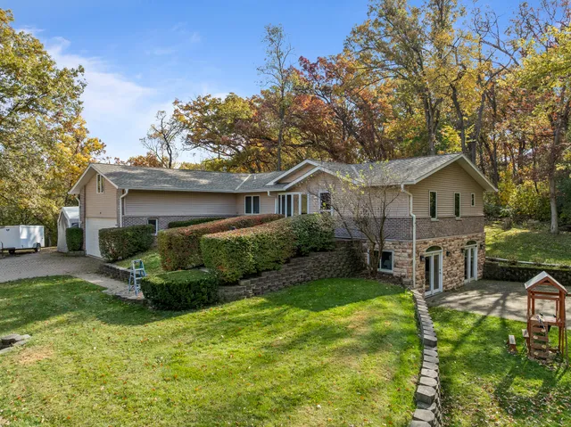 $435,000 | 2121 Adelia Avenue, Delavan, WI 53115