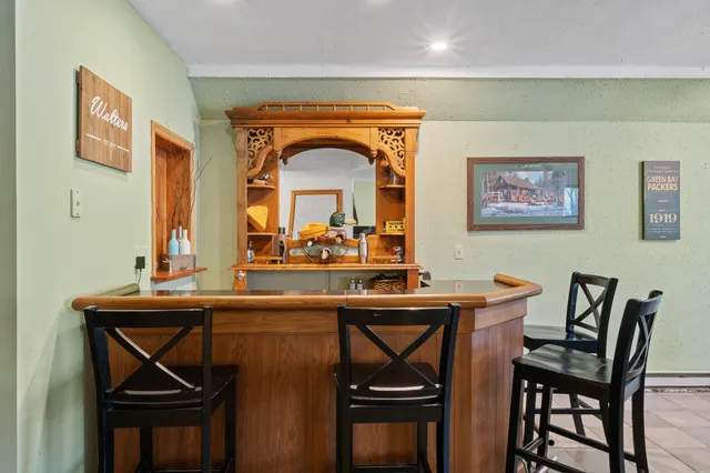 $435,000 | 2121 Adelia Avenue, Delavan, WI 53115