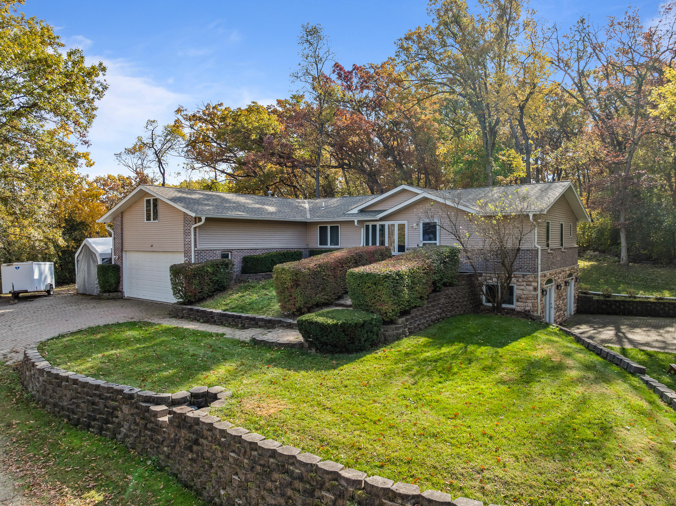 2121 Adelia Avenue Delavan, WI 53115 - Photo 86 of 106 2121 Adelia Ave - Exterior-22