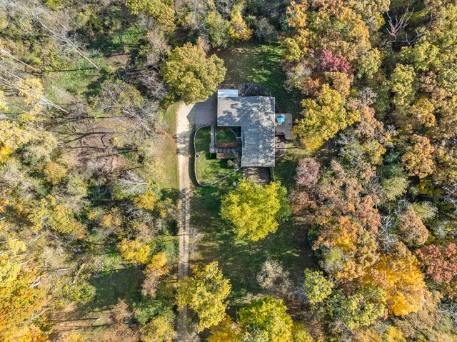 $435,000 | 2121 Adelia Avenue, Delavan, WI 53115