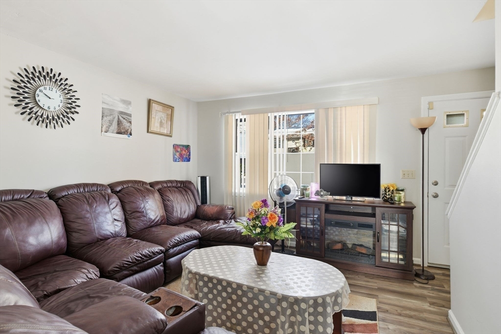 189 Essex Street, Unit K Springfield, MA 01151 - Photo 2 of 26
