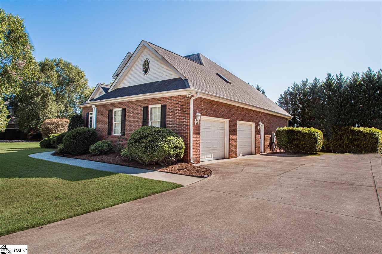 112 Dandelion Trail Anderson, SC 29621 - Photo 2 of 36 Gallery Image 2