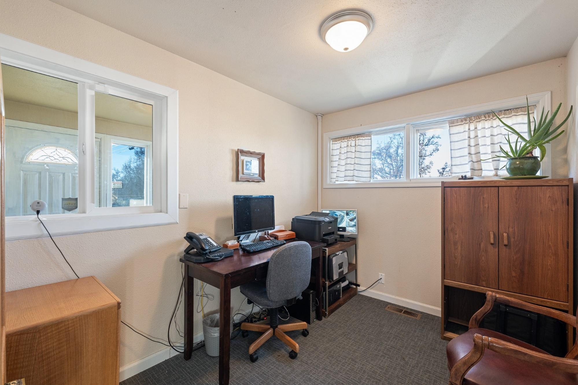 2012 North Ruby Street Spokane, WA 99207 - Photo 15 of 42