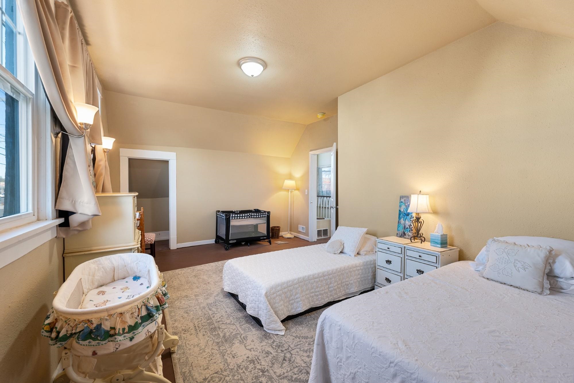 2012 North Ruby Street Spokane, WA 99207 - Photo 26 of 42