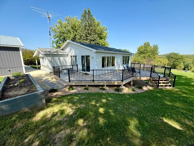 $414,900 | W8192 Pilz Road, Browntown, WI 53522