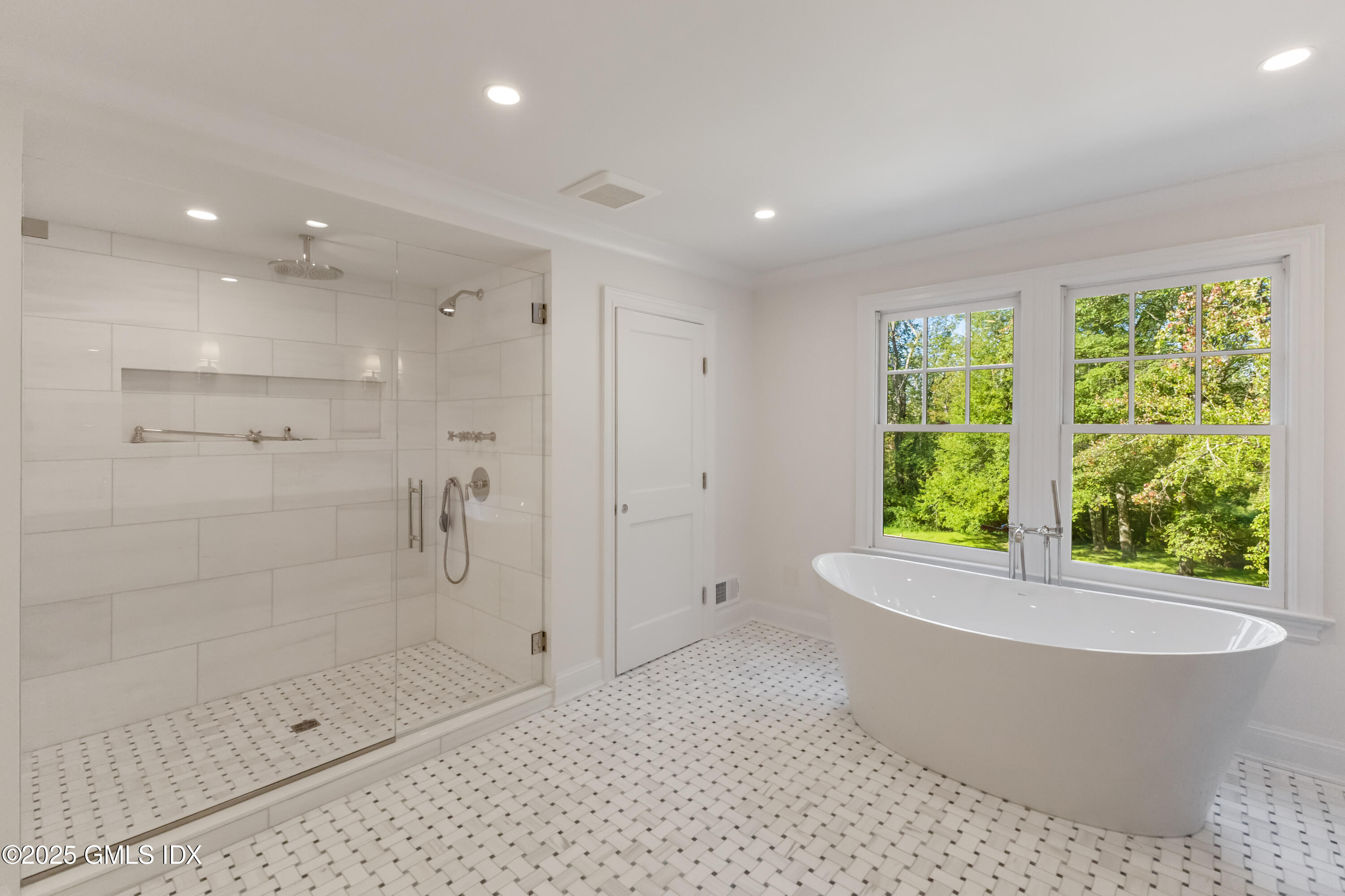 20 Cutler Road Greenwich, CT 06831 - Photo 13 of 25 Soaking Tub + Luxury Shower