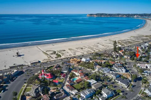 a view of a interior of the house