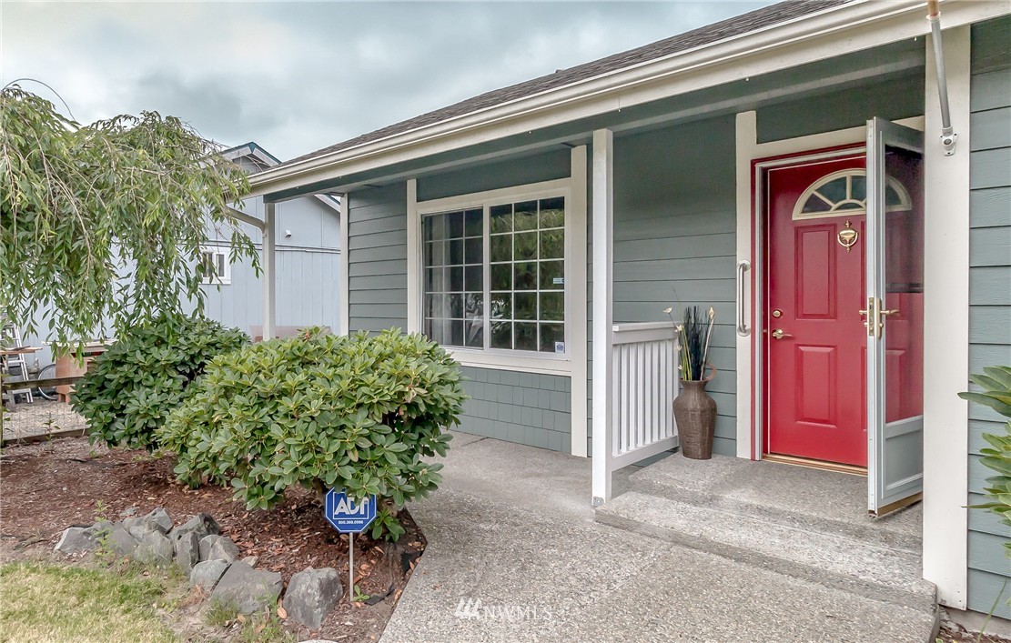 4926 Parker Road East Sumner, WA 98390 - Photo 2 of 24
